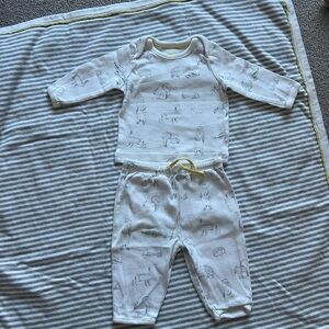Baby Boden White Kids Pajama Set and Blanket